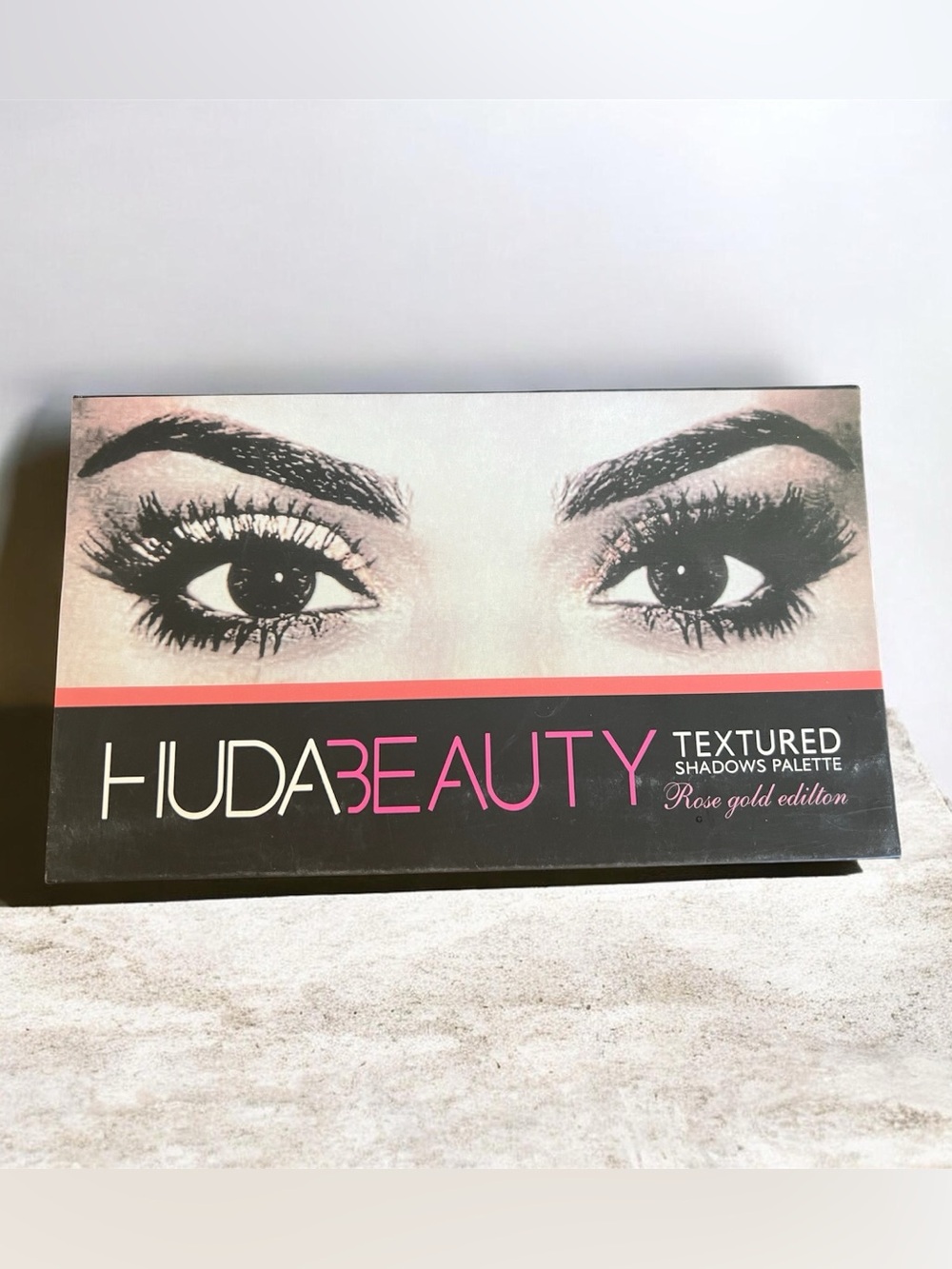 HUDA BEAUTY Rose Gold Edition NEW. 
18 beautiful colors  - made in Italy